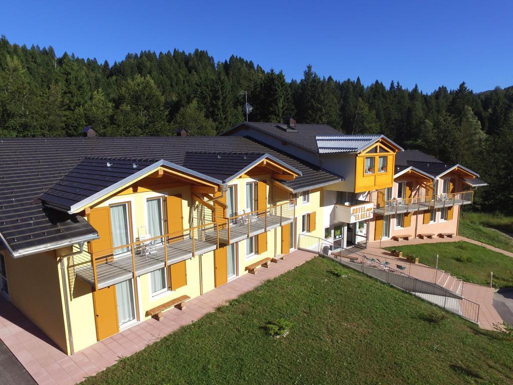 Hotel Elbele Garni Folgaria Eksteriør billede