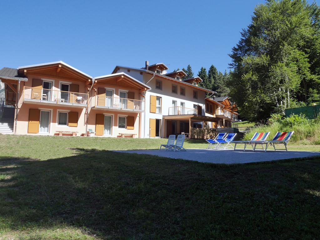 Hotel Elbele Garni Folgaria Eksteriør billede