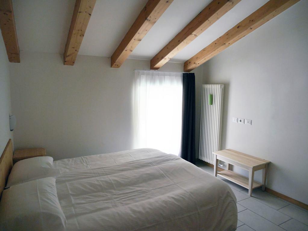 Hotel Elbele Garni Folgaria Værelse billede