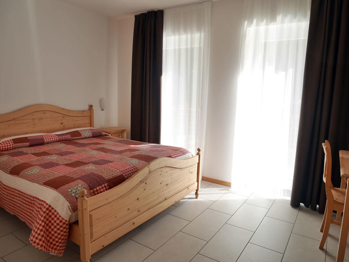 Hotel Elbele Garni Folgaria Eksteriør billede