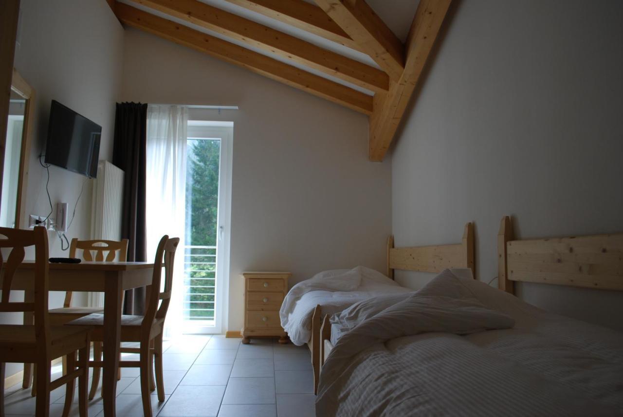 Hotel Elbele Garni Folgaria Værelse billede